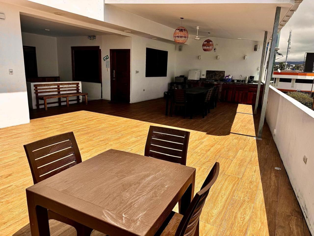 Hostal Muyuyo Puerto Ayora  Dış mekan fotoğraf