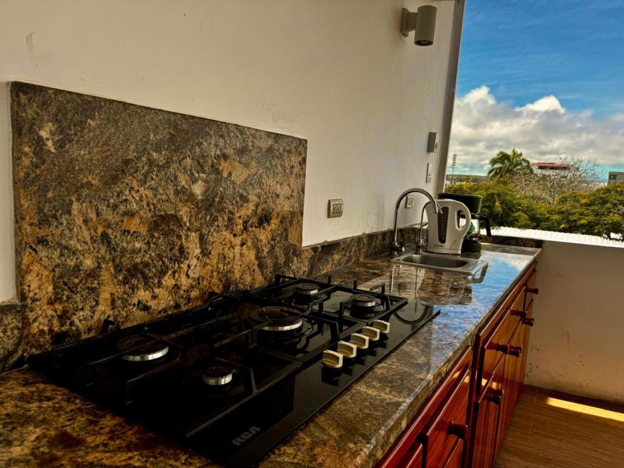 Hostal Muyuyo Puerto Ayora  Dış mekan fotoğraf